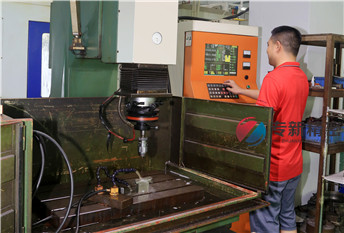 火花機 公差+/-0.08mm